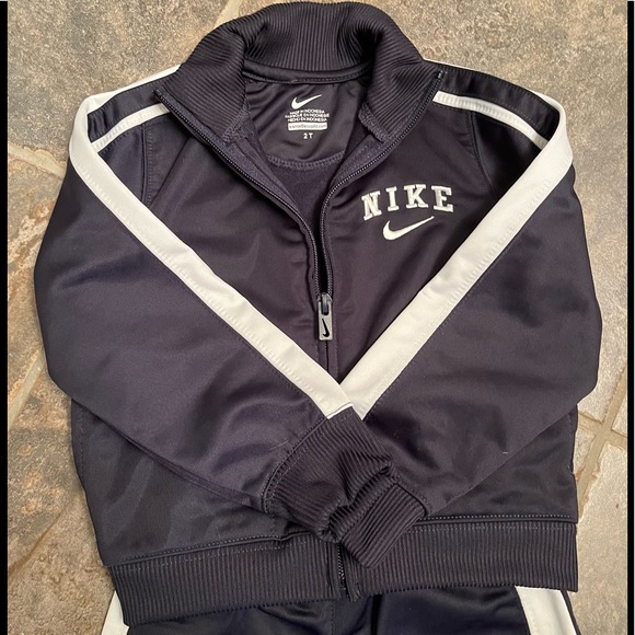 ✨Nike Toddlers Track Suit 2T GUC - Picture 5 of 5